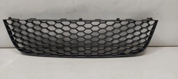 Ford Focus Front bumper lower grill F1EJ8200AA