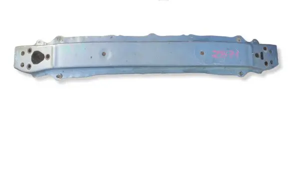 Toyota Yaris Front bumper cross member 520210D070 ZB71