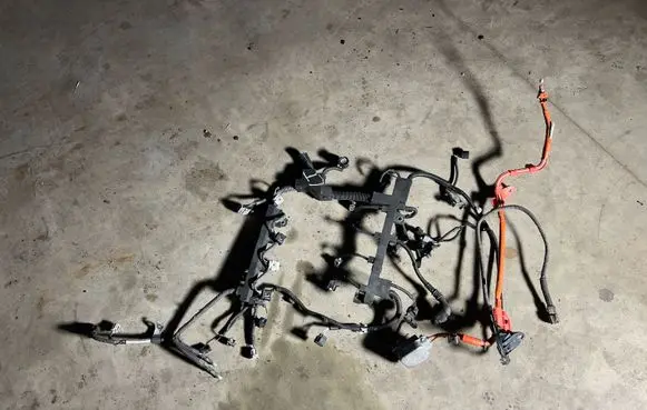 Engine installation wiring loom
