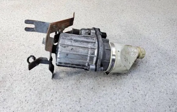 Opel Astra H Power steering pump 7625955135