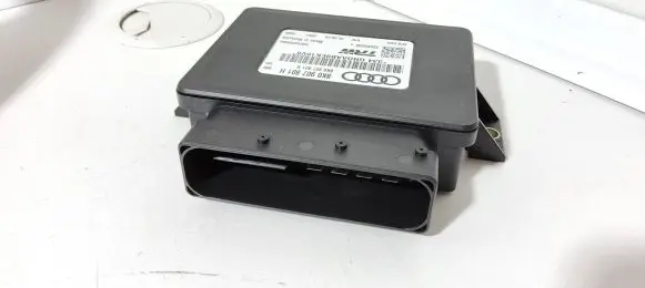 Audi A4 S4 B8 8K Hand brake control module 8K0907801H A2C53369554