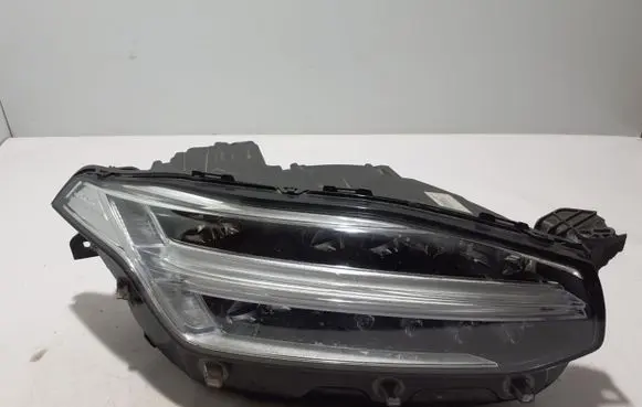 Volvo XC90 Headlight/headlamp 32228689