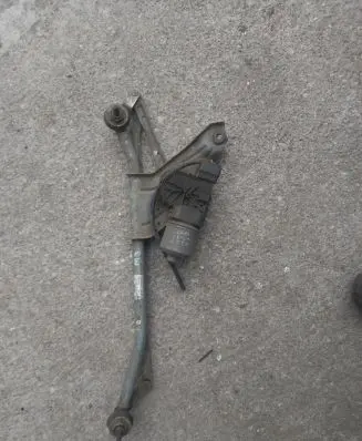 Dacia Sandero Front wiper linkage and motor 8200619512