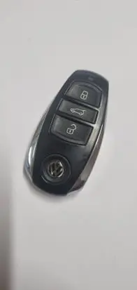 Volkswagen Touareg II Ignition key/card 
