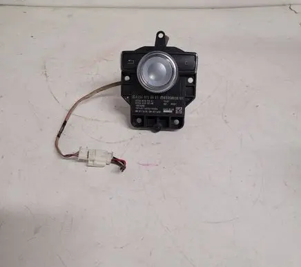 Mercedes-Benz C W204 Head unit multimedia control A2048708851 A2048709051 A2044420268