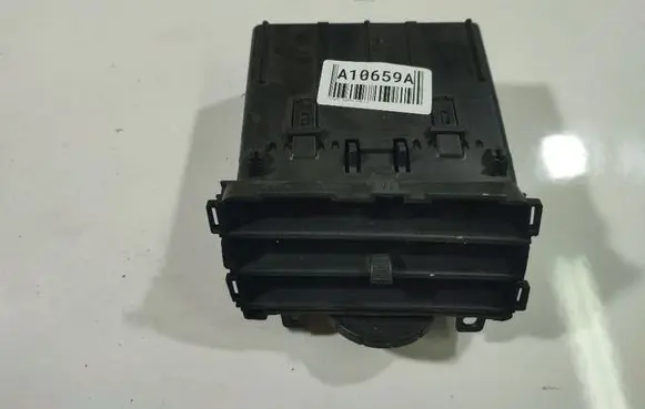 Chrysler Sebring (JS) Dash center air vent grill 1AM6TTRMACrevA