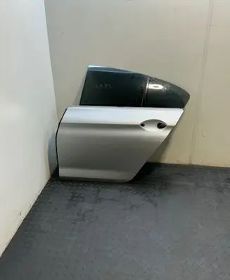 BMW 6 F06 Gran coupe Rear door
