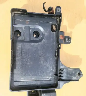Mitsubishi Colt Battery tray A4546200015 8201A084 MR989182