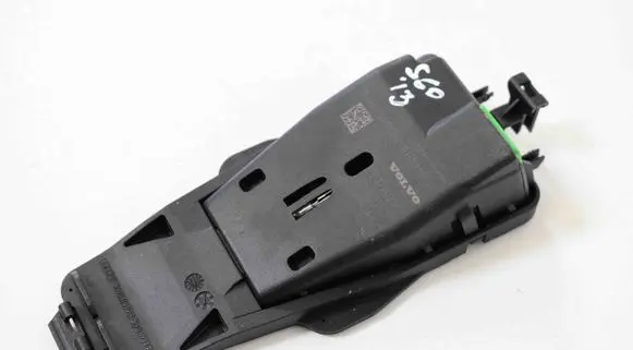 Windshield/windscreen camera