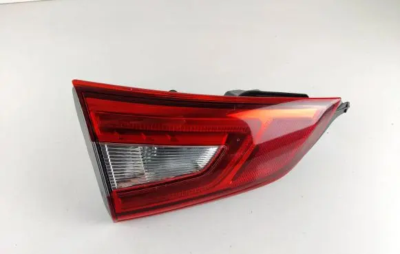 Nissan Qashqai Tailgate rear/tail lights 265554EA5A 265554EA5B