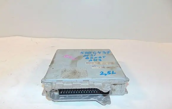 BMW 5 E39 Engine control unit/module 13617807231 13617785207 7785207