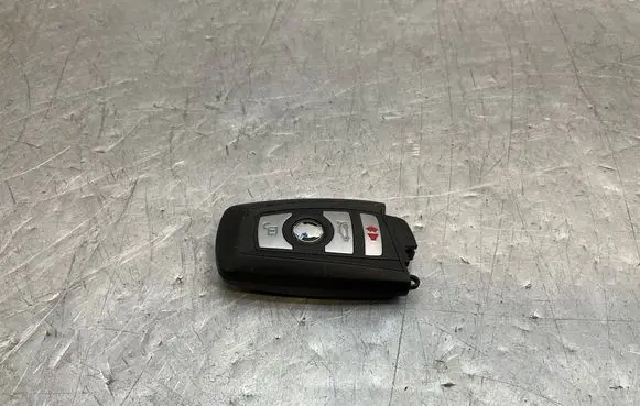 BMW 5 F10 F11 Ignition key/card 9266843
