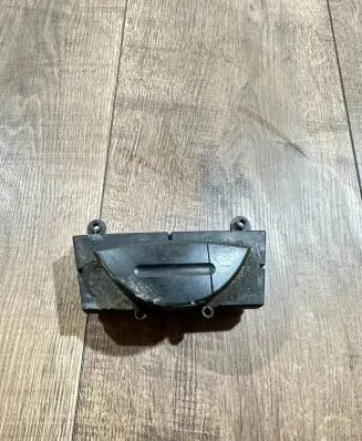 Mercedes-Benz E W211 Parking (PDC) sensor switch 2118206510 03751220 0532231S18