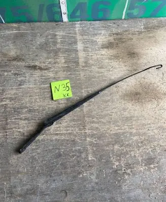 Ford Focus Front wiper blade arm XS4117526BB