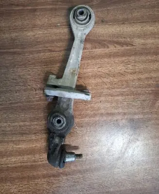 Audi A8 S8 D2 4D Front lower control arm/wishbone
