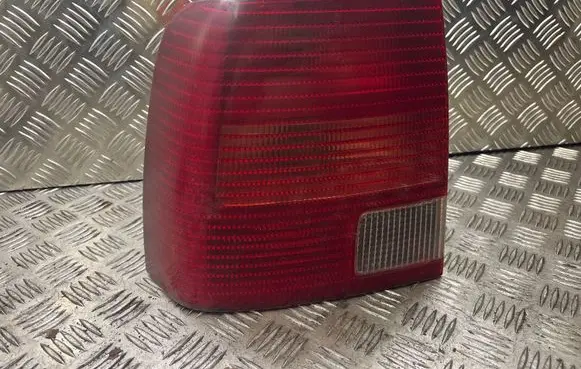 Volkswagen PASSAT B5 Rear/tail lights