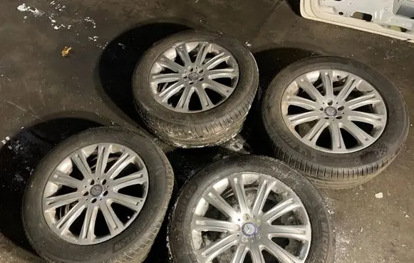 Mercedes-Benz GLE (W166 - C292) R20 alloy rim A2924010300