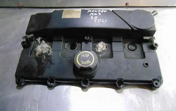 Ford Mondeo Mk III Engine cover (trim)
