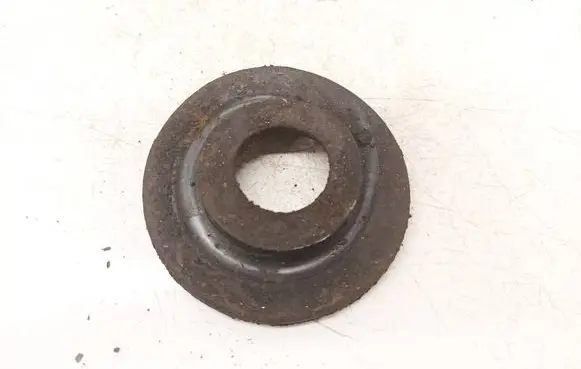 Skoda Octavia Mk2 (1Z) Front coil spring rubber mount 1K0512149B