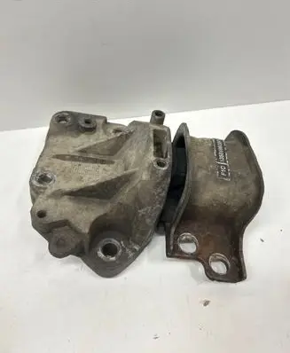 Peugeot Boxer Engine mounting bracket A236071