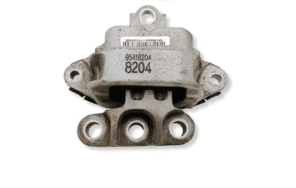Buick Encore I Engine mount bracket 95418204