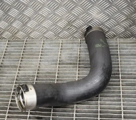 BMW 5 F10 F11 Intercooler hose/pipe 8571897