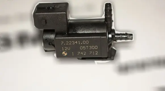 BMW 5 E60 E61 Vacuum valve 1742712