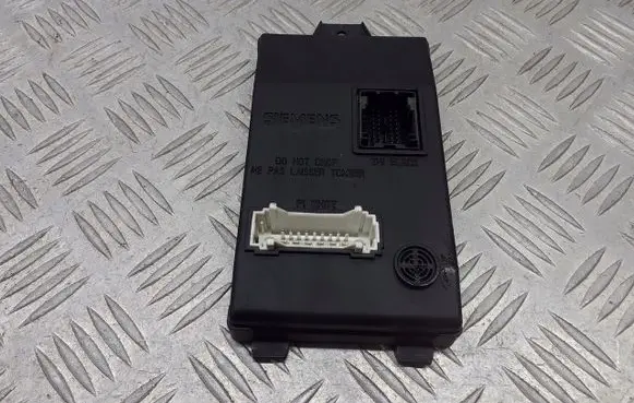 Dacia Sandero High voltage junction box 8200296328
