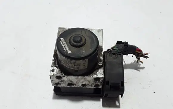 Volvo XC90 ABS Pump 30714952