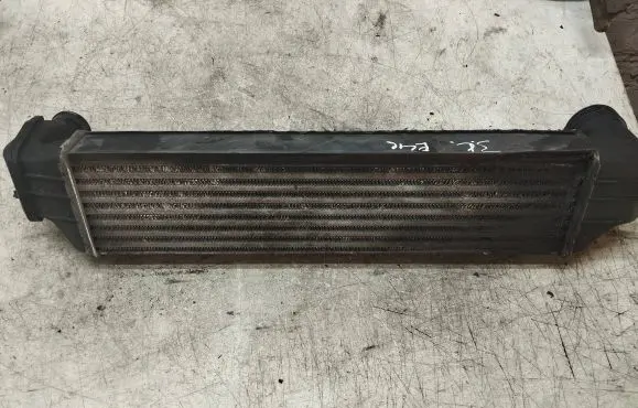 BMW 3 E46 Intercooler radiator 7786351 1754100 05030210