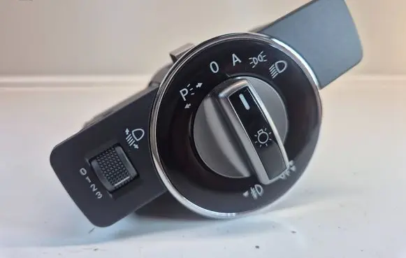 Mercedes-Benz C W204 Light switch A2045453004 090713
