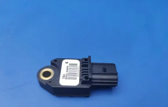 Lexus IS 220D-250-350 Airbag deployment crash/impact sensor 898310W040