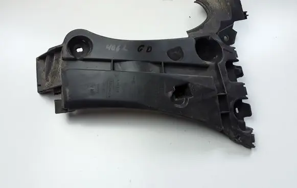 Renault Kangoo II Rear bumper mounting bracket 8200435438