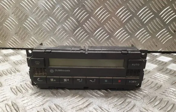 Volkswagen Golf IV Climate control unit