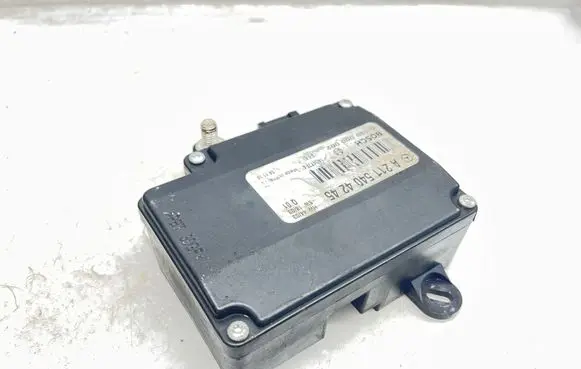 Mercedes-Benz E W211 Battery control module A2115404245