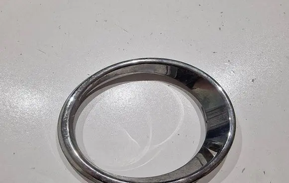 Renault Kadjar Front fog light trim/grill 261A39647R 1588309X