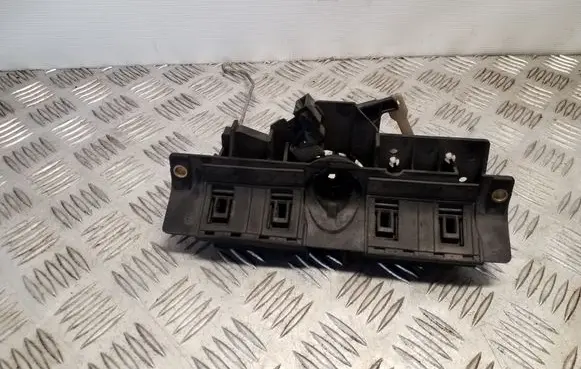 Audi A4 S4 B5 8D Tailgate/trunk/boot lock/catch/latch 8D9827565A 4B0827565B