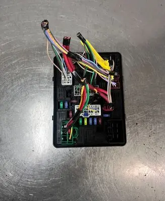 Renault Captur II Trunk lid opening control unit 284B78143R