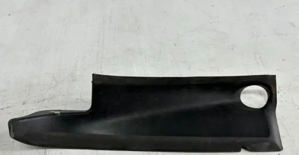 Peugeot 3008 I Rear/tail light trim molding 9670553480