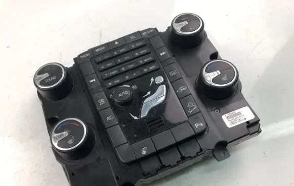 Volvo V70 Interior fan control switch 31398065