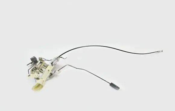 Toyota Yaris Front door lock