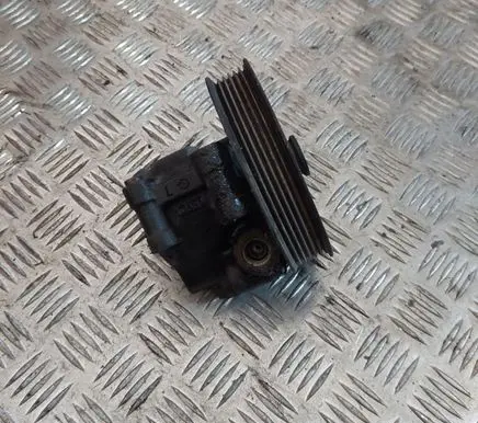 Ford Fiesta Power steering pump 2MD1703