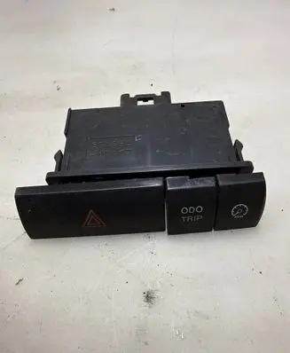 Toyota Prius (NHW20) Hazard light switch 758706