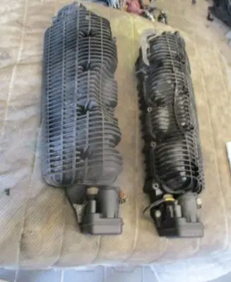 Audi Q7 4M Exhaust manifold 06M
