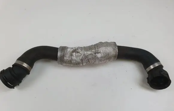 BMW 1 E81 E87 Engine coolant pipe/hose 7533978 7552407 7566032