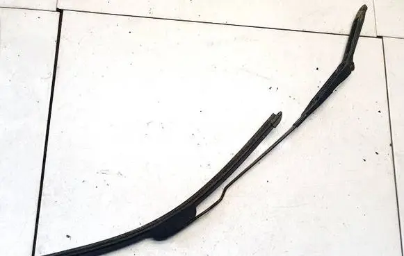 Opel Astra H Front wiper blade arm 90559600