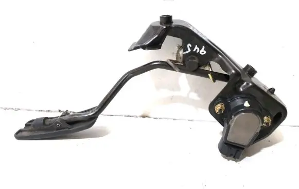 Toyota Corolla Verso E121 Acceleration sensor 8928147010