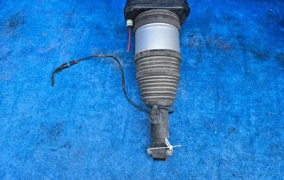BMW i4 Shock absorber/damper/air suspension 5A49DD3