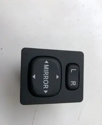 Toyota Verso Wing mirror switch 769746E 183574