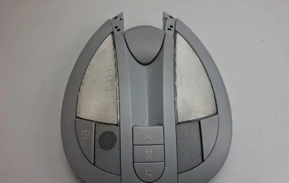 Mercedes-Benz E W211 Front seat light A2118205101 A2118213551 2JM00825604